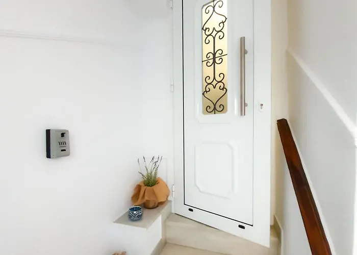 Sophellie's Place Skiathos Town